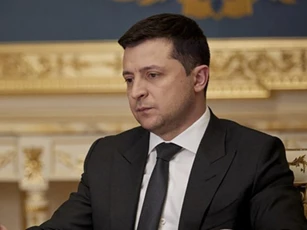 Tổng thống Ukraine trình dự luật kéo dài tình trạng thiết quân luật
