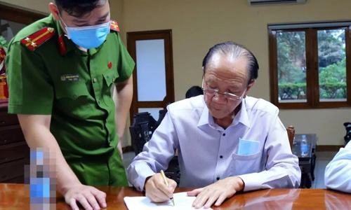 Cựu Tổng giám đốc khiến hàng loạt quan chức Bình Dương vướng lao lý khai gì?