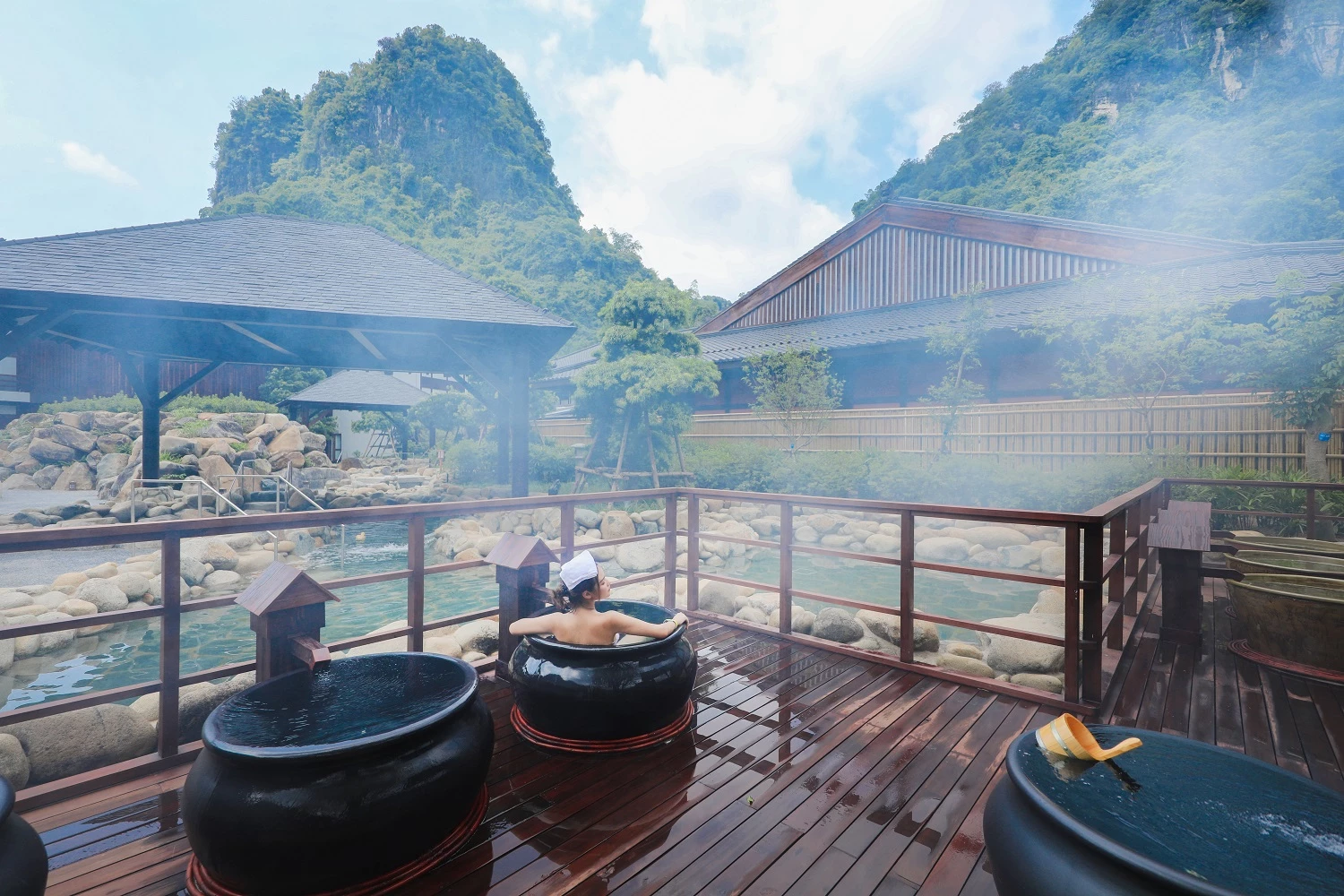 Yoko Onsen Quang Hanh mang tinh hoa tắm khoáng nóng chuẩn Nhật Bản về Việt Nam.