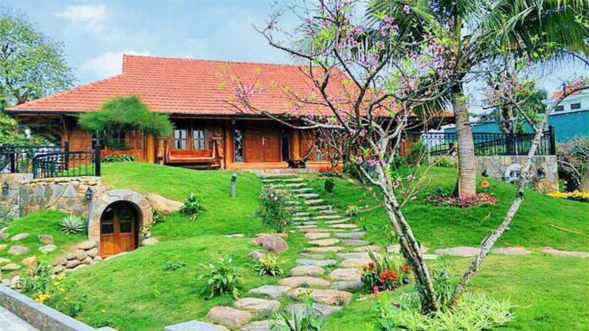 Cận cảnh căn "biệt phủ" 4 mặt là gỗ tự nhiên như resort 5 sao ở Hà Nội của Xuân Bắc - Ảnh 3.