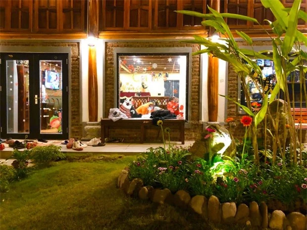 Cận cảnh căn "biệt phủ" 4 mặt là gỗ tự nhiên như resort 5 sao ở Hà Nội của Xuân Bắc - Ảnh 6.