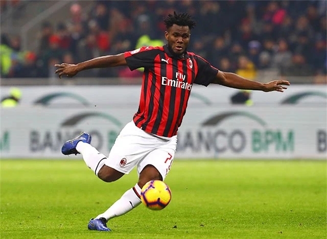  Franck Kessie sẽ gắn bó với Barca tới mùa Hè 2027