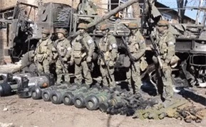 Lính dù Nga làm chủ mục tiêu trong đêm - phát giác kho vũ khí đầy ắp tên lửa NATO ở Kiev