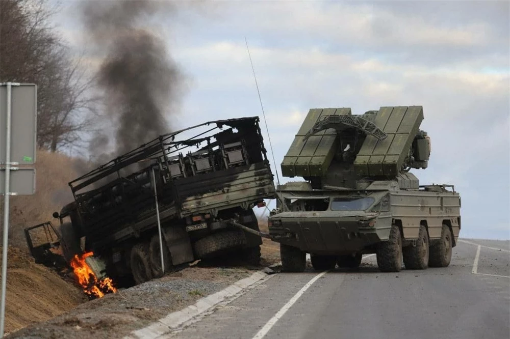 Vì sao lực lượng Nga bị Ukraine phục kích dễ dàng? Những lỗ hổng chiến lược - Ảnh 3.