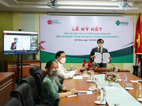 Tập đoàn Y khoa Sài Gòn hợp tác đào tạo và cung ứng nhân lực từ Đại học Đông Á (Đà Nẵng)
