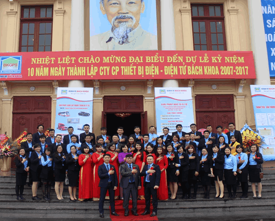 Giải pháp "bắt bệnh" cho hàng ngàn xe ô tô từ xa