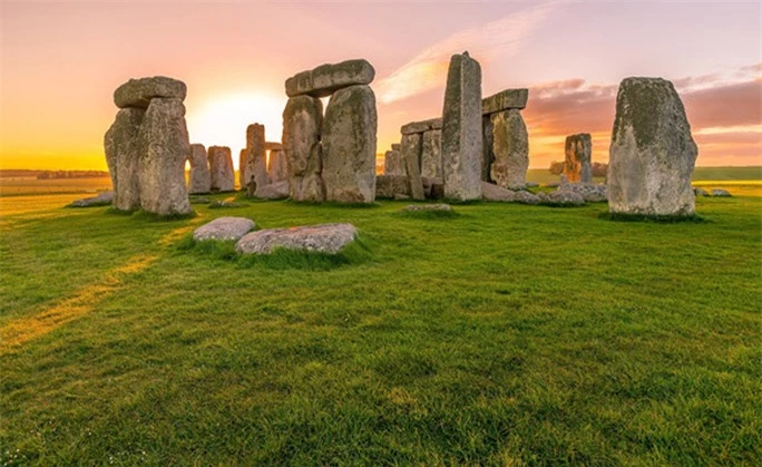 Đáp án choáng váng: Stonehenge 4.500 tuổi được xây để làm gì? - Ảnh 1.