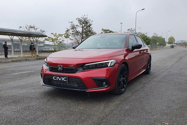Giá bán cao nhất phân khúc, Honda Civic 2022 có thực sự đáng mua?