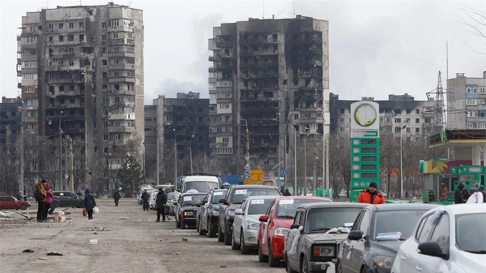 Diễn biến khốc liệt ở chảo lửa Mariupol, quân Ukraine bị bao vây, thành phố nguy ngập - Ảnh 4.