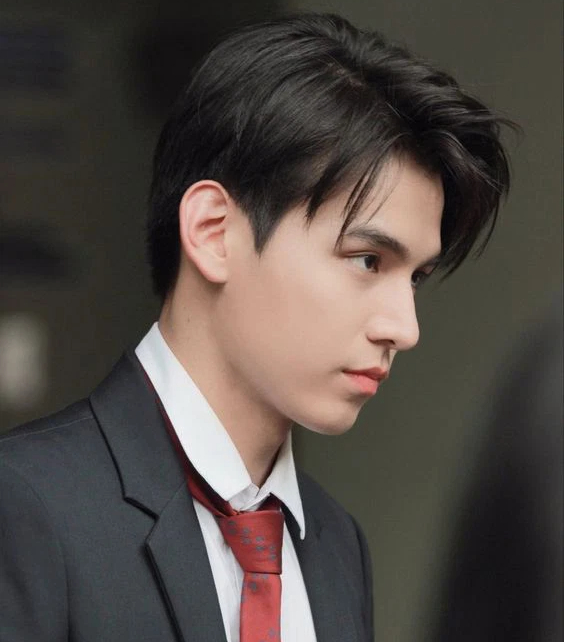 Vào nhà nghỉ bị bố bạn gái nhìn thấy nhưng đôi bên đều lờ đi và cuộc gặp trong quán cà phê đã khiến mưu tính của tôi bị lột trần