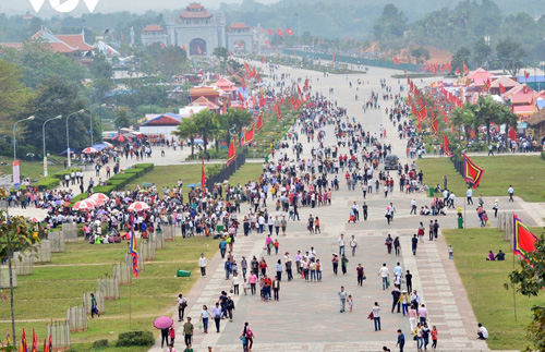 Giỗ Tổ Hùng Vương, dịp lễ 30/4, mùng 1/5 người lao động được nghỉ mấy ngày?