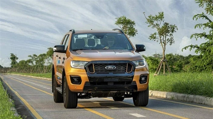 ford ranger giảm doanh số, ngôi vương xe bán tải vào tay mitsubishi triton