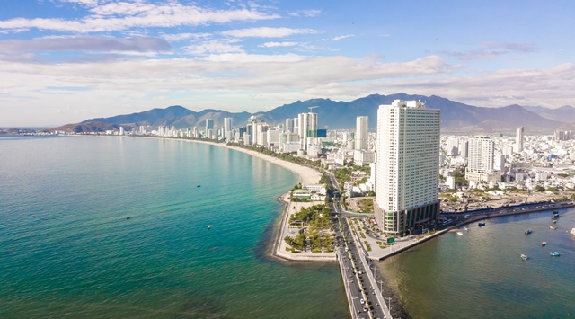 Hello summer, Giá thật bất ngờ