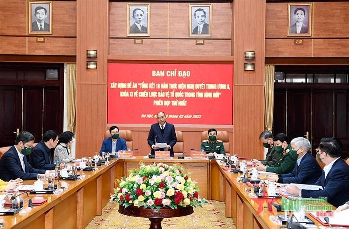 Chủ tịch nước Nguyễn Xuân Phúc chủ trì Phiên họp thứ nhất Ban Chỉ đạo xây dựng Đề án tổng kết Nghị quyết Trung ương 8 khóa XI tổ chức ngày 10/2. Ảnh: Báo Quân đội Nhân dân