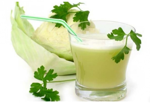 11 lợi ích tuyệt vời cho sức khỏe của việc uống nước bắp cải