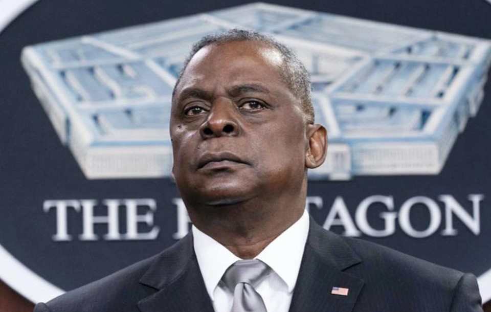 Bộ trưởng Quốc phòng Mỹ nói quân Nga đã phạm những "sai lầm" ở Ukraine khiến đà tiến công chậm đi đáng kể