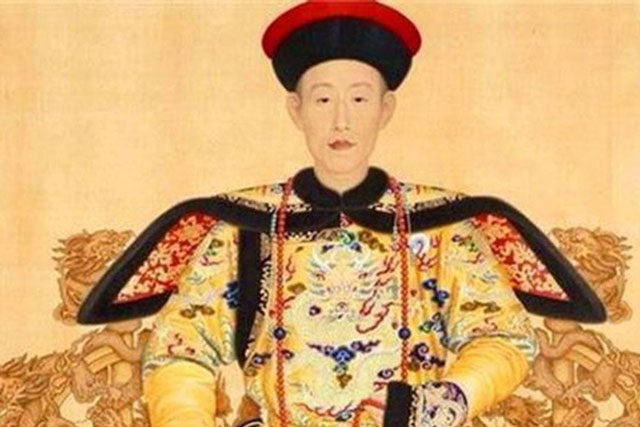 Càn Long sau khi qua đời: Xương cốt ngâm nước bẩn 30 ngày, sọ bị đập nát, vì sao?