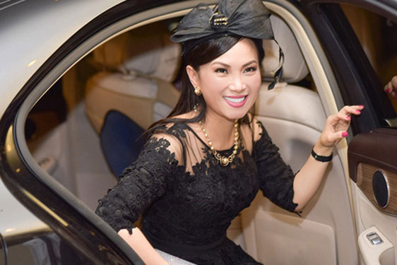 Ca sĩ tỷ phú Hà Phương về Việt Nam: Tôi muốn tìm lại người đó mà không biết ở đâu