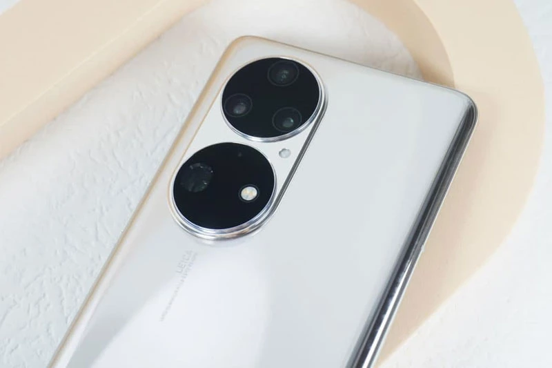 2. Huawei P50 Pro (144 điểm).