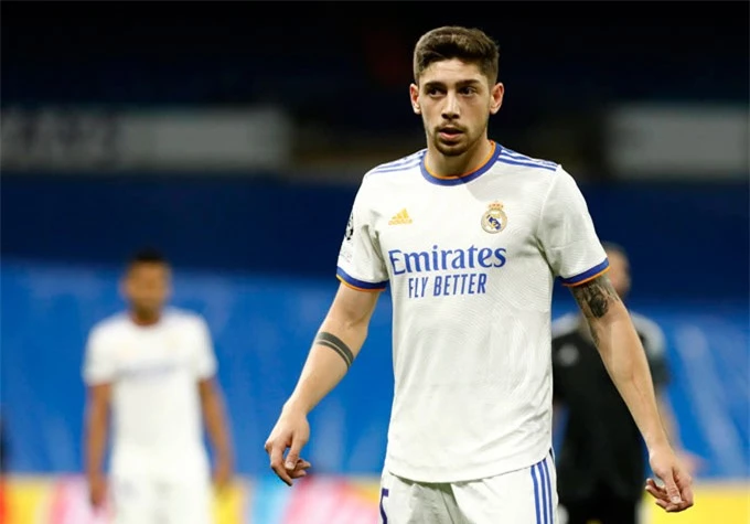 Việc sử dụng Valverde thay Asensio có thể giúp Real đảm bảo sự cân bằng hơn trong phòng ngự