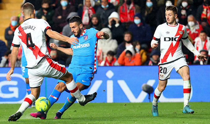 Th&#x1EAF;ng tr&#x1EAD;n th&#x1EE9; 5 li&#xEA;n ti&#x1EBF;p, Atletico t&#x1EA1;m chi&#x1EBF;m v&#x1ECB; tr&#xED; th&#x1EE9; 3 c&#x1EE7;a Barca