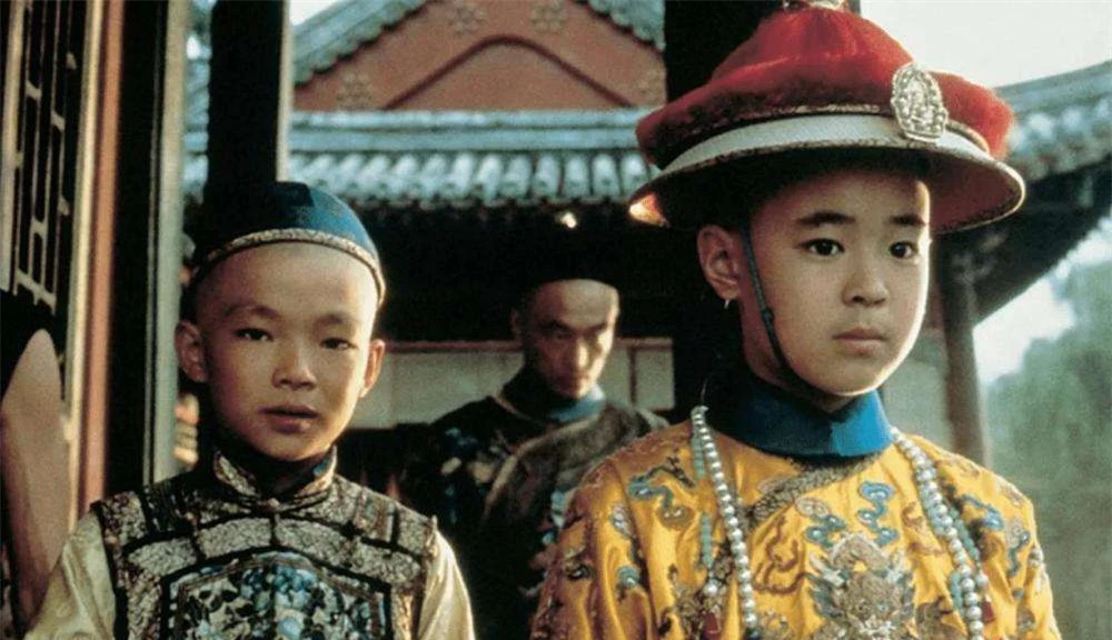 Biểu hiện lạ của Phổ Nghi đêm tân hôn với người vợ thứ 5: Nguồn cơn từ ám ảnh thưở nhỏ - Ảnh 3. Biểu hiện lạ của Phổ Nghi đêm tân hôn với người vợ thứ 5: Nguồn cơn từ ám ảnh thưở nhỏ - Ảnh 3.