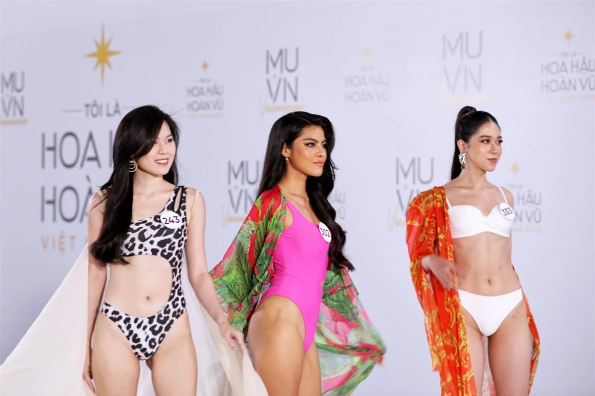 Mới đây, nằm trong khuôn khổ vòng sơ khảo phía Nam cuộc thi Hoa hậu Hoàn vũ Việt Nam 2022 tại TPHCM, các thí sinh đã bước vào phần thi trình diễn trang phục bikini và kiểm tra nhân trắc học.