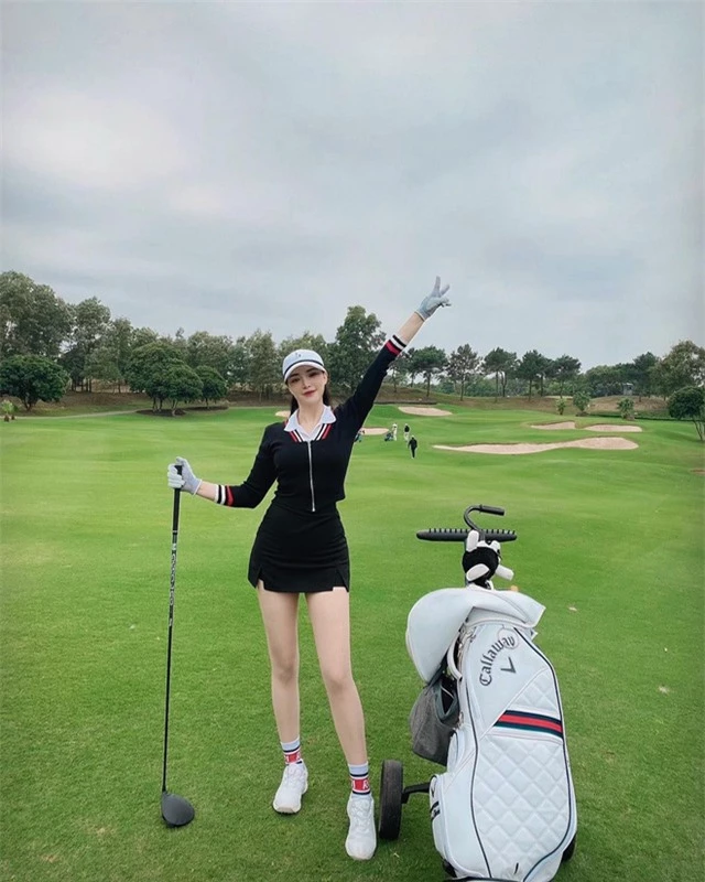  Về chuyện ra sân golf săn đại gia, hội gái đẹp mê golf nói gì? - Ảnh 11.