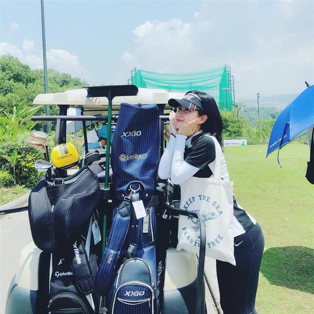  Về chuyện ra sân golf săn đại gia, hội gái đẹp mê golf nói gì? - Ảnh 19.