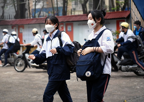 Hà Nội "chỉ" thêm gần 18.000 ca mắc COVID-19 mới trong một ngày