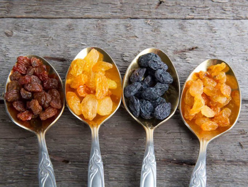 Cách giảm cân với nho khô và đường nước thốt nốt