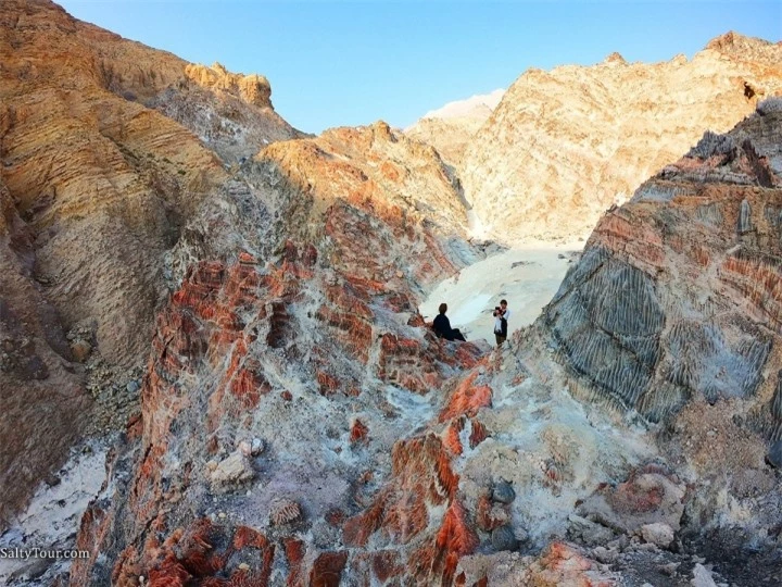 Vẻ đẹp quý hiếm ở nơi ‘mặn nhất’ Iran được hình thành cách đây 600 triệu năm - 5