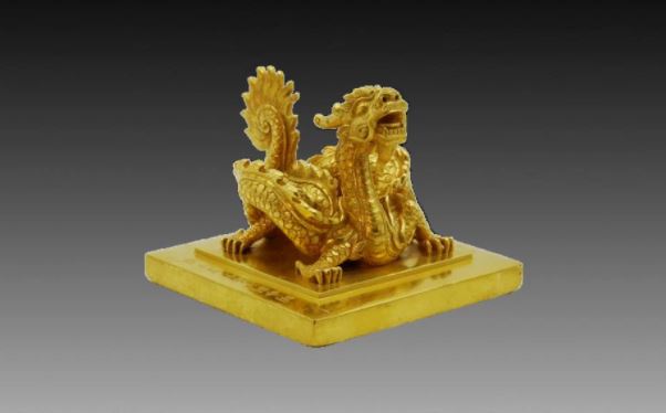 Báu vật không có cái thứ 2 ở Việt Nam, nặng ngang 220 lượng vàng, chuyên gia khen hết lời