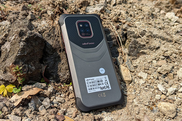 Smartphone ‘nồi đồng cối đá’, pin 10.000 mAh, RAM 6 GB, giá gần 6 triệu