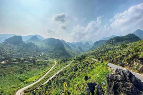 Cung đường chữ M độc đáo chỉ có ở Hà Giang, thanh xuân nhất định phải đến 1 lần