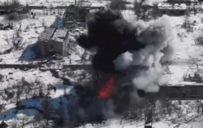 "Lấy tên lửa Nga đánh quân Nga": Đột nhập xưởng cải tiến vũ khí đặc biệt của Ukraine