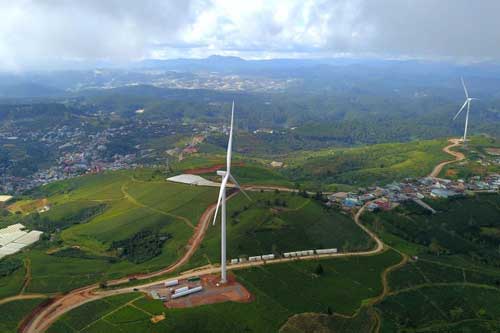 Phát hiện tọa độ lên hình cực thơ ở Đà Lạt với những cánh quạt gió khổng lồ