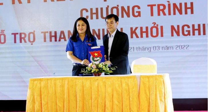 Qũy FUNDGO đã tiến hành ký kết hợp tác chiến lược cùng Thành đoàn Cần Thơ trong chương trình hỗ trợ thanh niên khởi nghiệp sáng tạo.