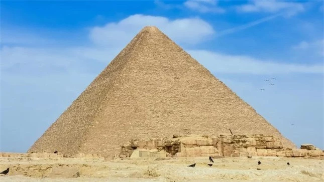 Bản quét tia vũ trụ mới về Đại kim tự tháp Giza có thể tiết lộ 'kho báu khủng' ảnh 1