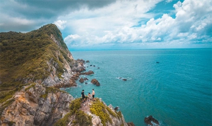 Đảo ngọc hoang sơ với bãi biển cực sạch ở Quảng Ninh, đến một lần là 'ghiền' - 2