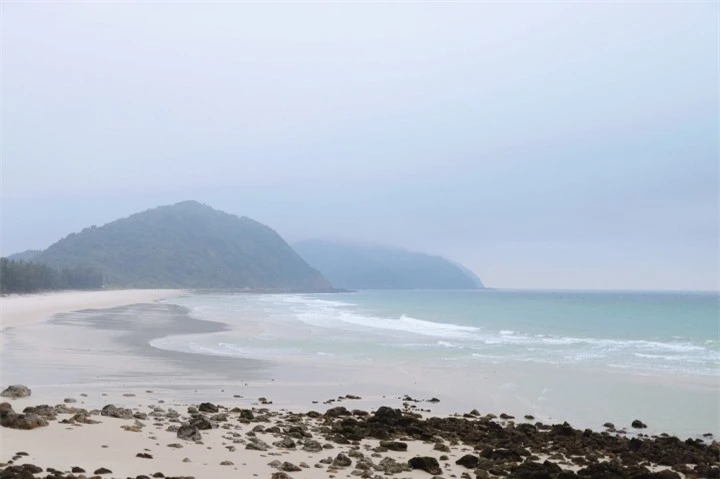 Đảo ngọc hoang sơ với bãi biển cực sạch ở Quảng Ninh, đến một lần là 'ghiền' - 3