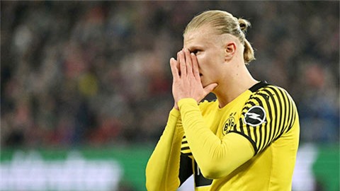 Dortmund tan vỡ hy vọng đua tranh với Bayern