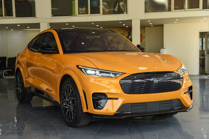 Chi tiết SUV chạy điện Ford Mustang Mach E đầu tiên tại Việt Nam