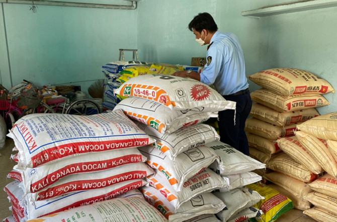 Tiền Giang: Phát hiện nhiều cơ sở phân bón vi phạm nhãn mác, không đủ điều kiện hoạt động