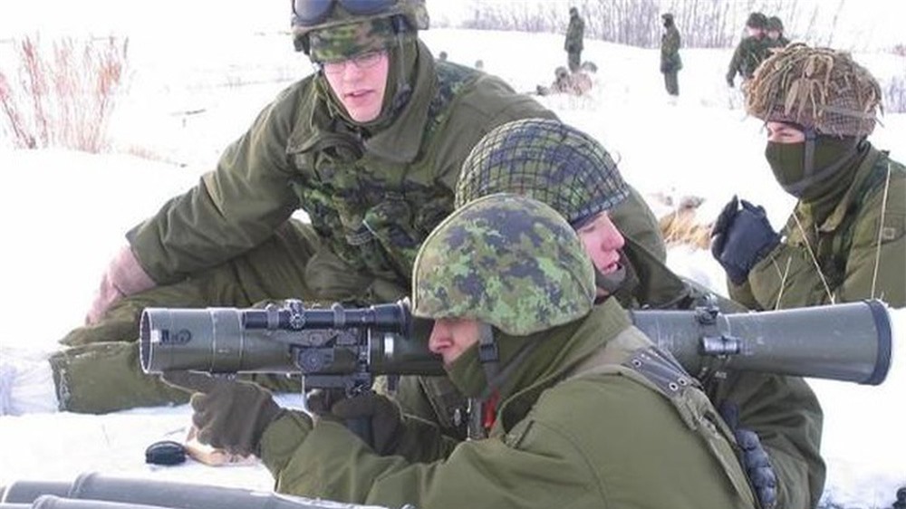 Bị Nga giám sát chặt,  NATO sẽ tính đường nào để chuyển vũ khí ra mặt trận cho QĐ Ukraine? - Ảnh 5.