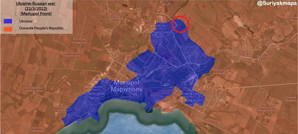 NÓNG: QĐ Ukraine và phe thân Nga quần nhau ở bắc Mariupol - Những cảnh quay nóng bỏng! - Ảnh 2.