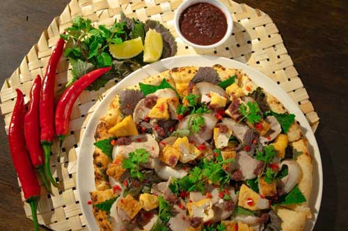 4 trào lưu ẩm thực gây hoang mang: Pizza bún đậu, bún - phở trộn kem ốc quế