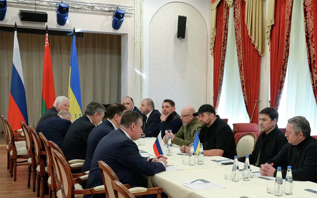 Một cuộc đàm phán của Ukraine với Nga. Ảnh: Sputnik.