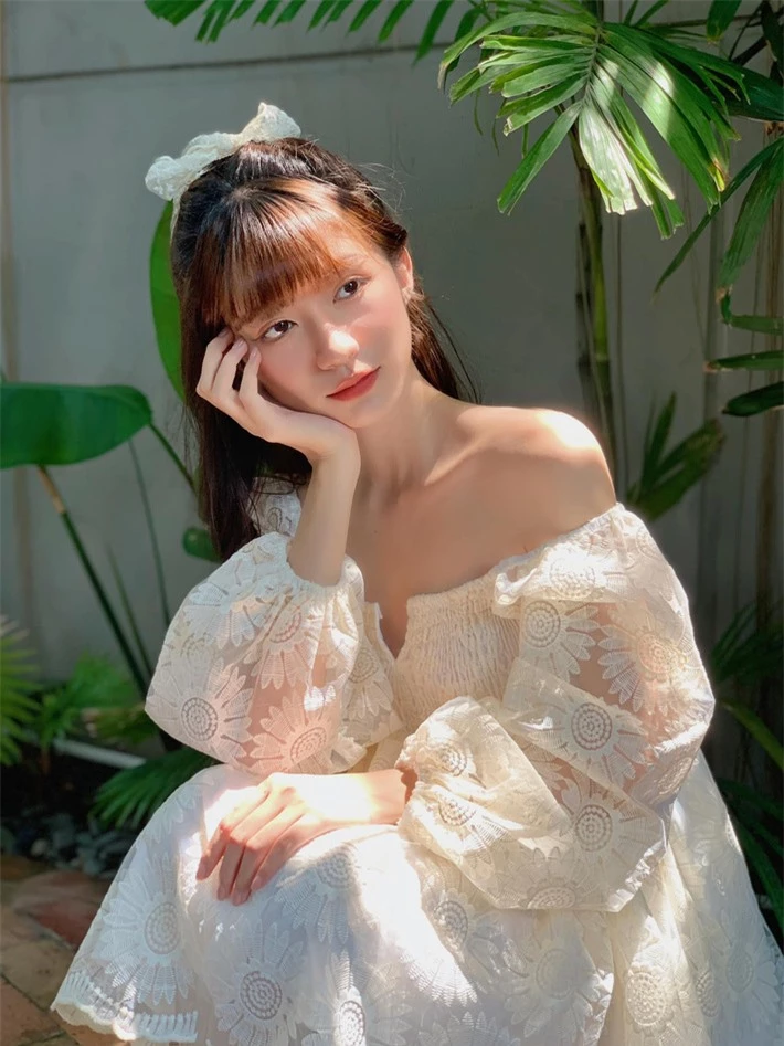 Nữ diễn viên Thương ngày nắng về khiến netizen xuýt xoa với vẻ đẹp mong manh tựa nàng thơ, nhưng nhìn đôi chân mà ái ngại - Ảnh 3.