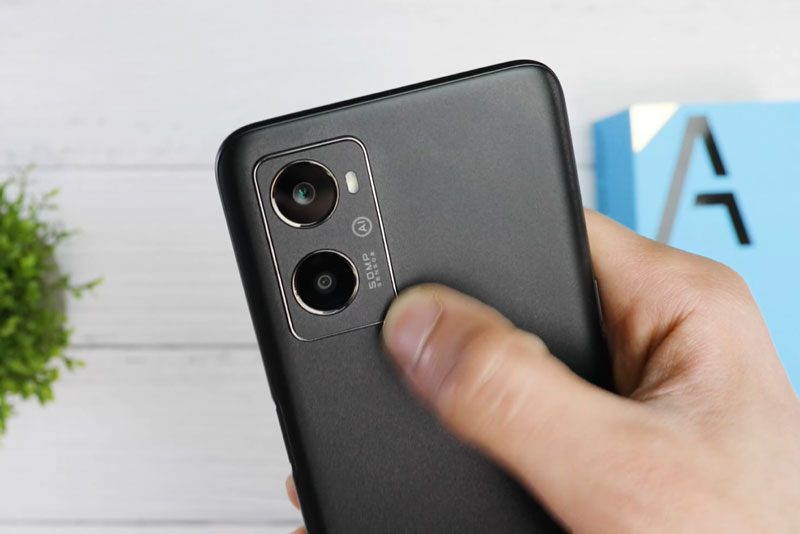 Smartphone chống nước, chip S680, RAM 8 GB, sạc 33W, giá ‘’hạt dẻ’